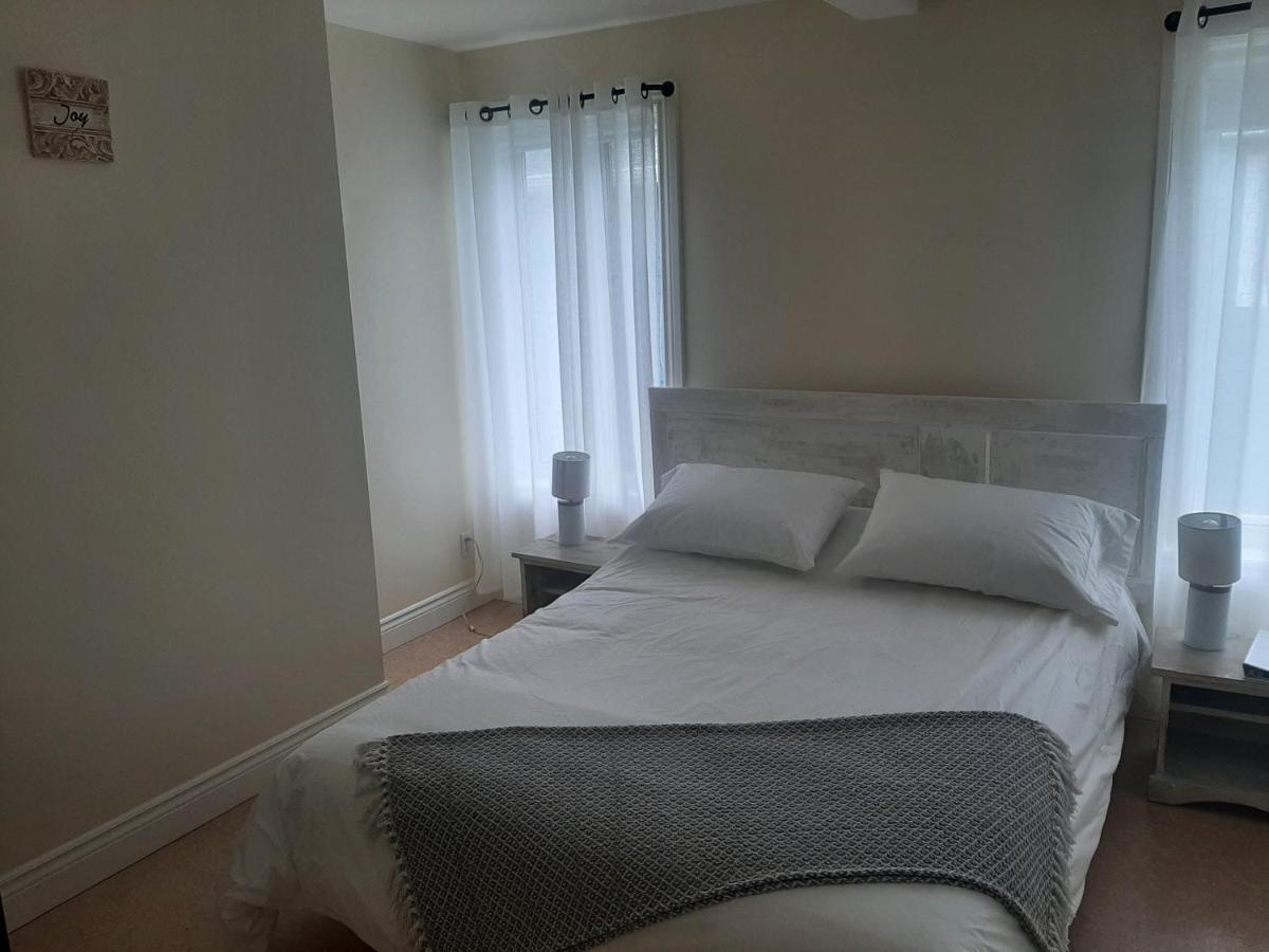 La Maison Aux Camelias Bed and Breakfast Coaticook Esterno foto